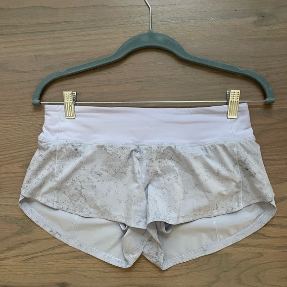Lululemon Speed Up Low-Rise Lined Short 2.5" - Picture 9 of 10